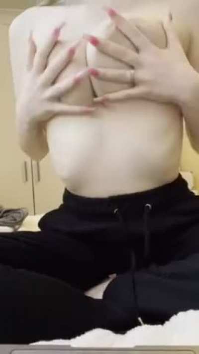 I’m a little shy but I hope you like my titties, I love playing with them 🙈(oc drop)
