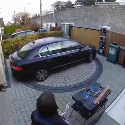Amazing Way To Get Your Car Out
