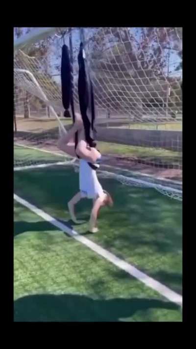 Hang Upside downaaaaAAAA