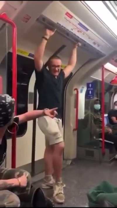 Racist white man calls black boys ‘lesser than pets’ on a London train (watch until the end👊💥)