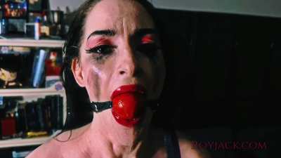 Seraphina’s helpless vibrator predicament