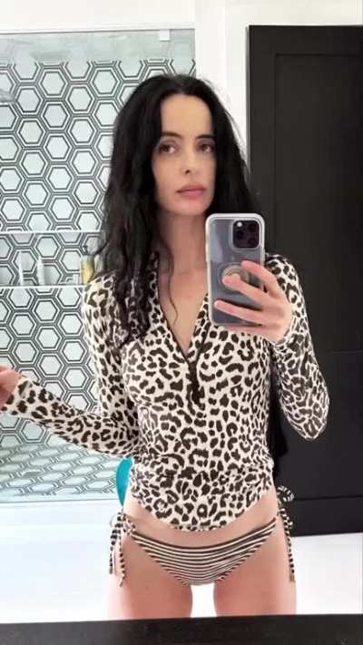 Krysten Ritter 