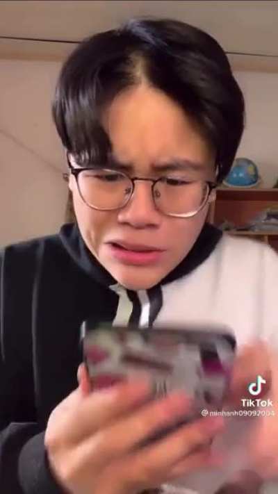 Cat doesn't like tiktok trends