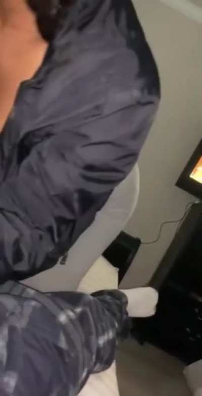 She can’t suck for shit