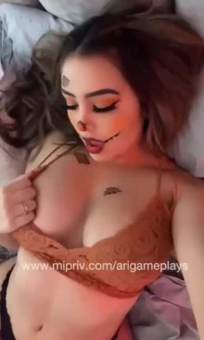 Ari ❤️