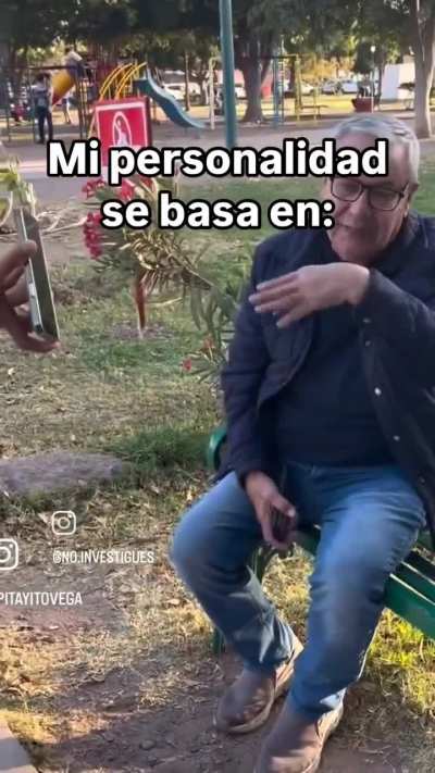 Mi Kong cada que alguien le pregunta algo bien en stream
