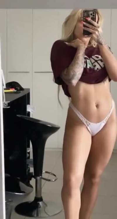 Lóra (Luiza)