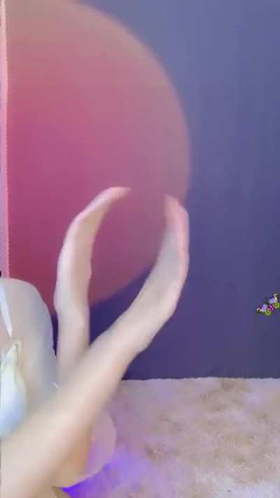 This finger dance