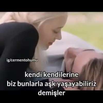 kızların gerçek olduğunu düşünen aptallar var mı????