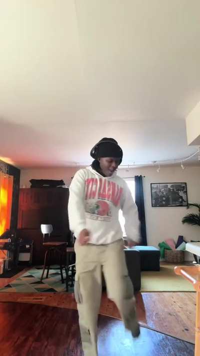 Dancing To Buss Down Rollie Avalanche Everyday Until I can Do the Dance At Streamer University | Day 1 TikTok: unowi<wbr>tdash<wbr>ifts_