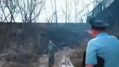 Когда участ<wbr>ковый - твой знако<wbr>мый.
