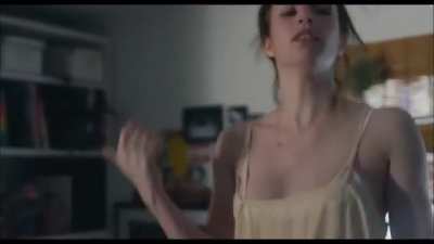 Emma Roberts bouncing around