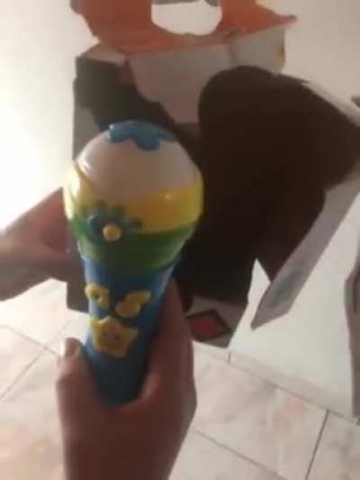 Reclamo por un juguete 