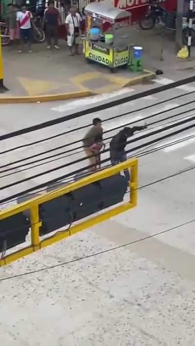 To kidnap a father and daughter in broad day light