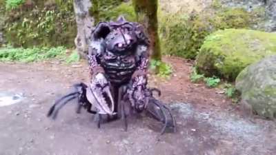 An awesome cosplay of the Garthim creature from the Dark Crystal