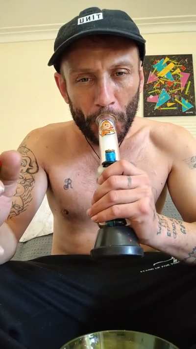 Breaky Bongs