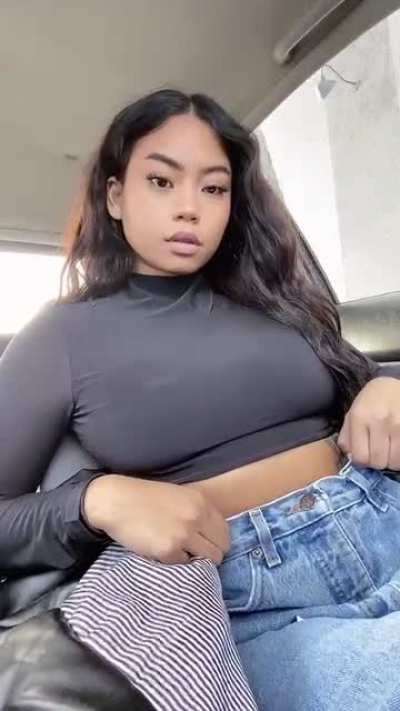 I hope no one sees my Filipina boobs😜😋
