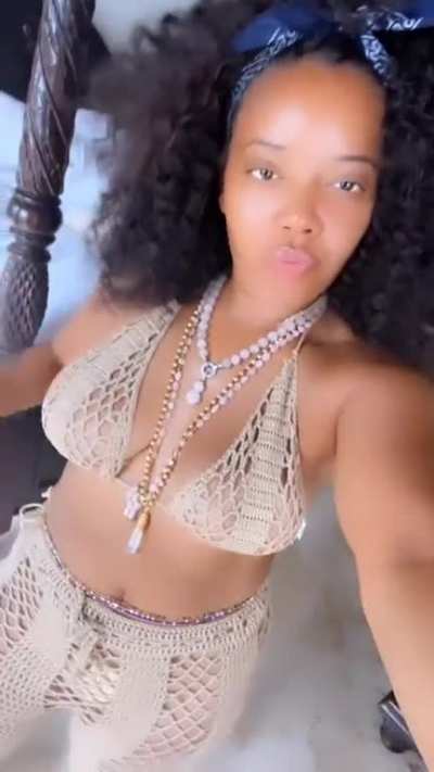 that top 🔥 now we just need to that ass