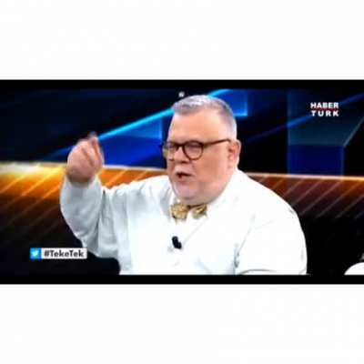 Celal Şengör uçağa dönüşüyor
