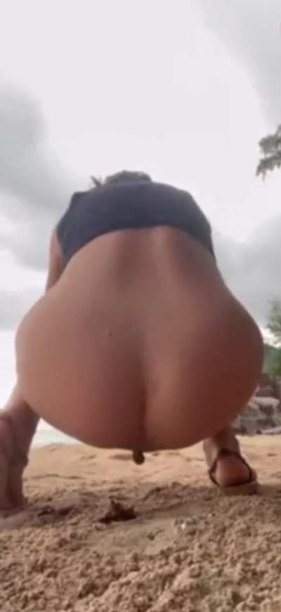 The beach is a great place to shit