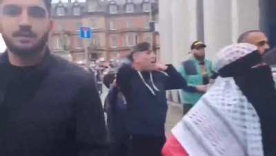 Man criticizes Muhammad's marriage to Aisha, gets attacked then handcuffed
