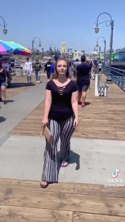 🧟‍♂️🍑