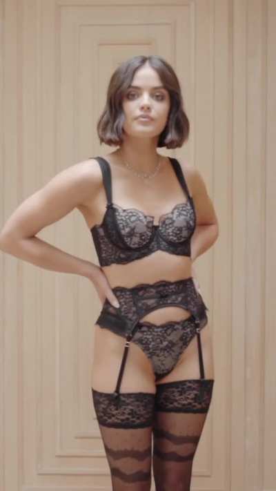 Lucy Hale loves showing off her perfect fucking body.
