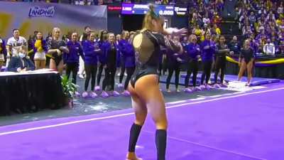 The queen 👑 KJ Johnson 💜💛🤸‍♀<wbr>️
