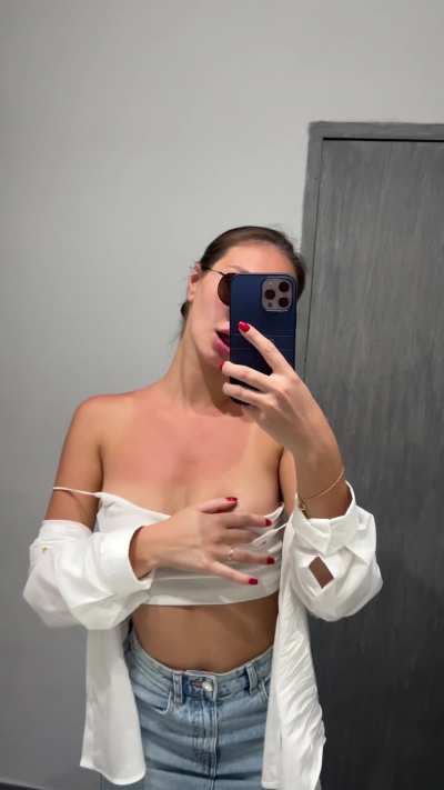 The smallest nipples in the world😈