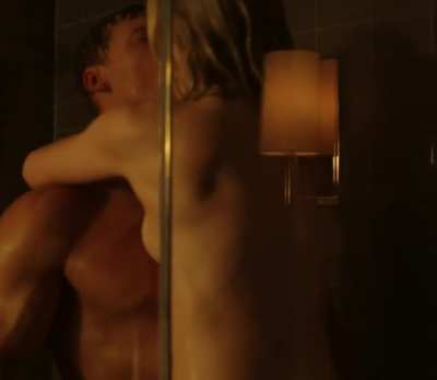 Willa Fitzgerald - Nude debut in 'Reacher' S1