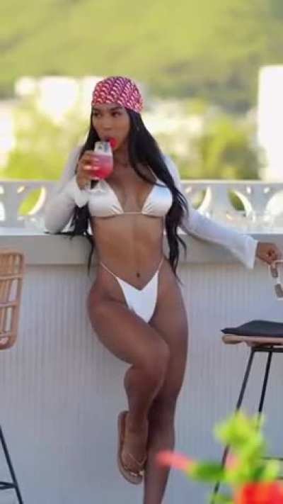 Body Ebony Latina
