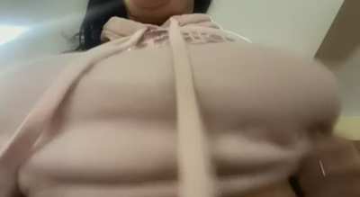 When my boyfriend steps away and I drop my tits for my Reddit boyfriends…