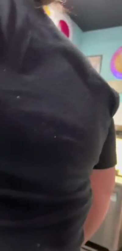 Karen goes wild at a san diego taco shop