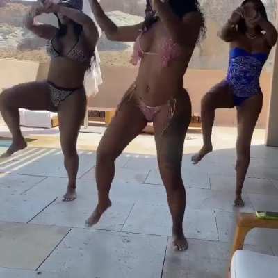 Ass 👏🏾