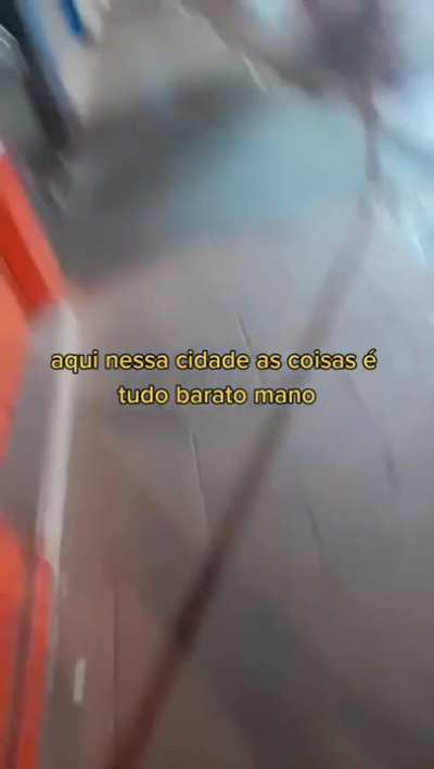 Um dia comum no Brasil de 1990