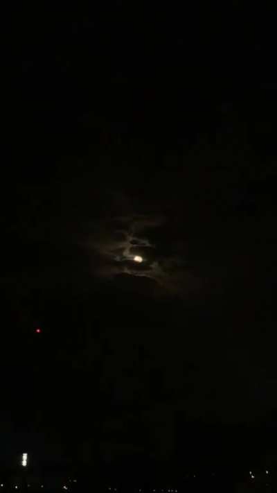 Cloudy Night Sky, ðµð°