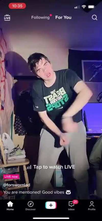 Vibing on tiktok live