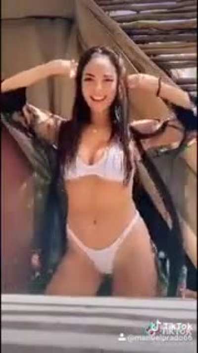 Liz alexa