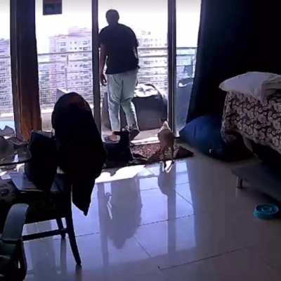 She jumps, she flies.. and then fails on the landing