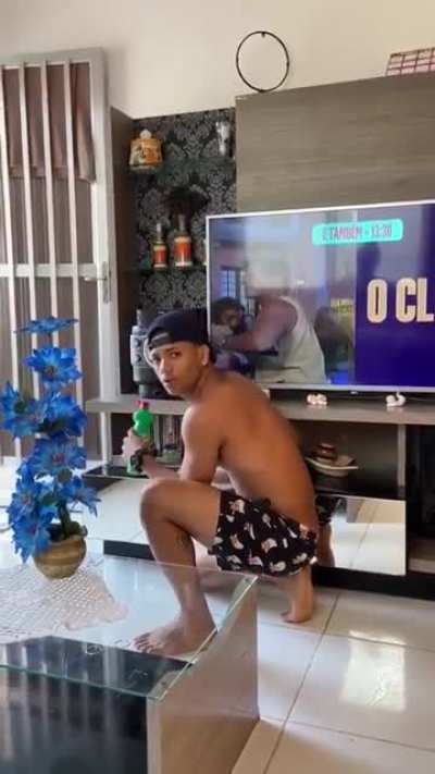 Corre 🤣🤣