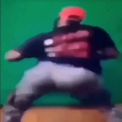 send this to your non-thug friends to hypnotize them