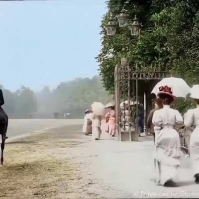 Paris, 1902.