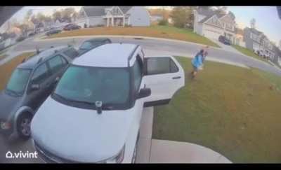 Bobcat attacks women and the Husband yeets it 15 feet then pulls out the heat