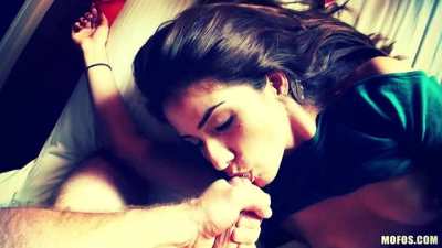 Isabella De Santos - Cumshot Compilation
