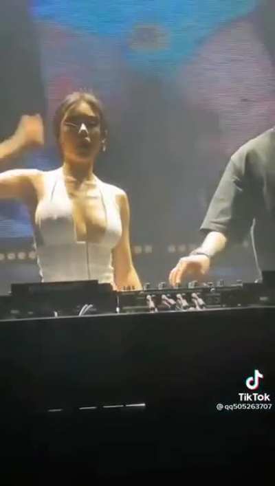 ^^^.....Audio Visua<wbr>lizer<wbr>.....<wbr>^^^