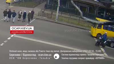 Доста<wbr>вщик еды из компа<wbr>нии 