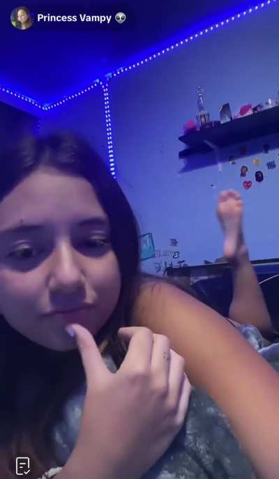 @vampibabyy’s soles