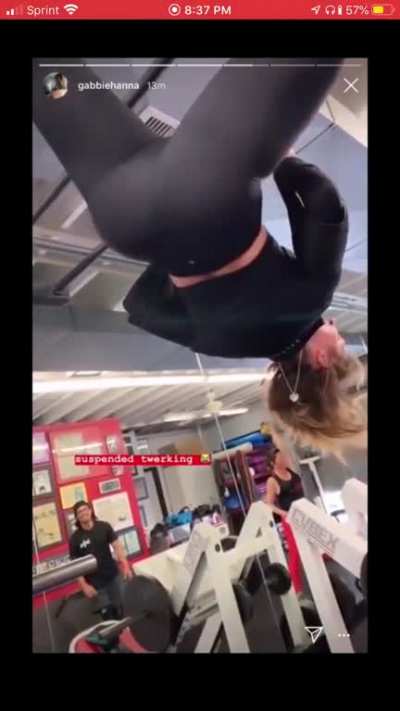 Fuck that cringe she posted, remember when she did this?