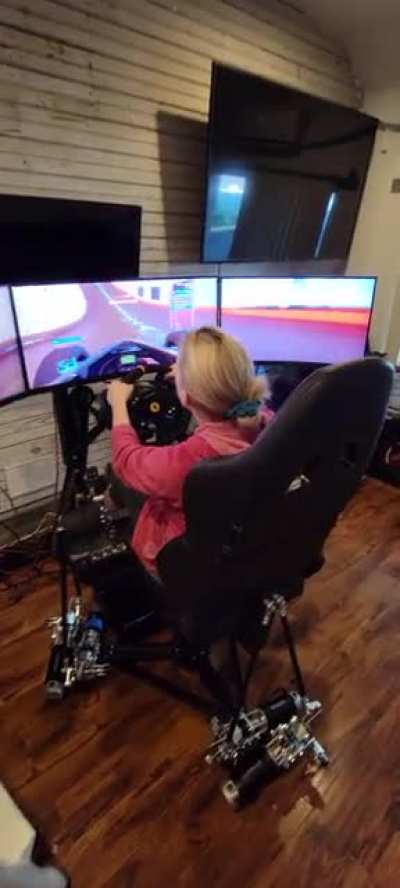 THIS THING IS INSANE!!! I mounted 3 monitors on my Forza motion simulator. 2x27