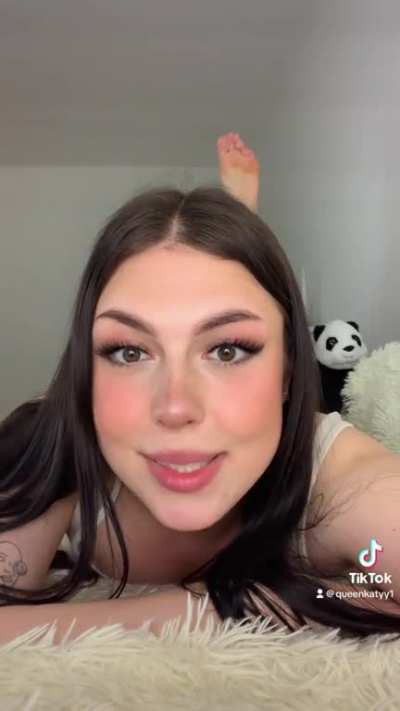 Damn TikTok please bring back the bugs bunny trend